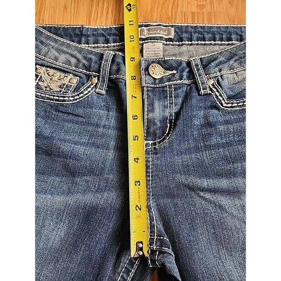 Soundgirl Denim Capri Jeans Sz 5 Embroidered Rhinestones Thick Stitch Distressed - Picture 5 of 12